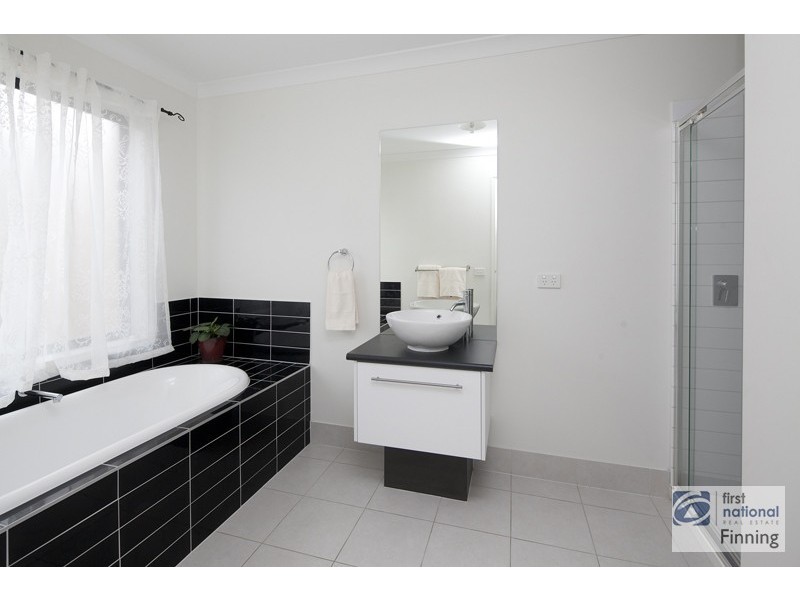 Cranbourne West VIC 3977