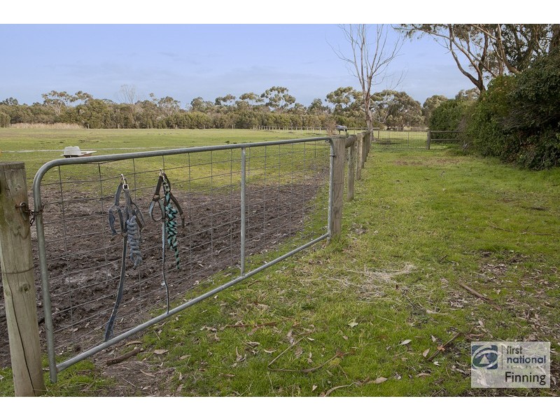 905 Dandenong-Hasting Rd, Skye VIC 3977