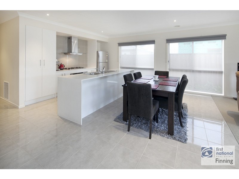 24 Nobel Dve, Cranbourne West VIC 3977