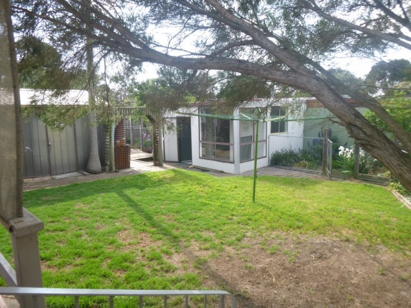 23 Baystone Drive, Cranbourne VIC 3977