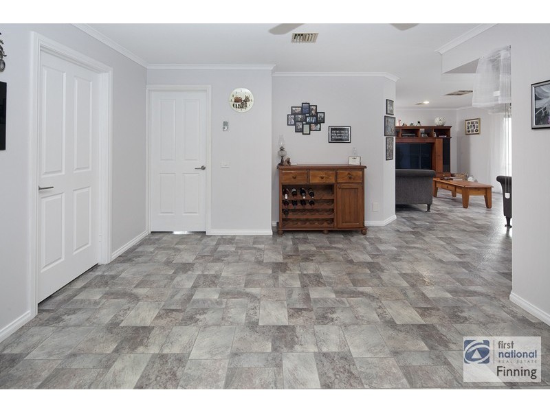 Cranbourne North VIC 3977