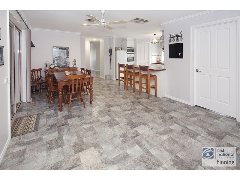 Cranbourne North VIC 3977