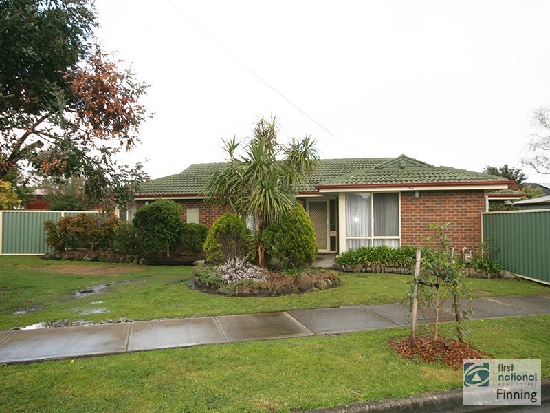 5 Sharpe Street, Cranbourne VIC 3977