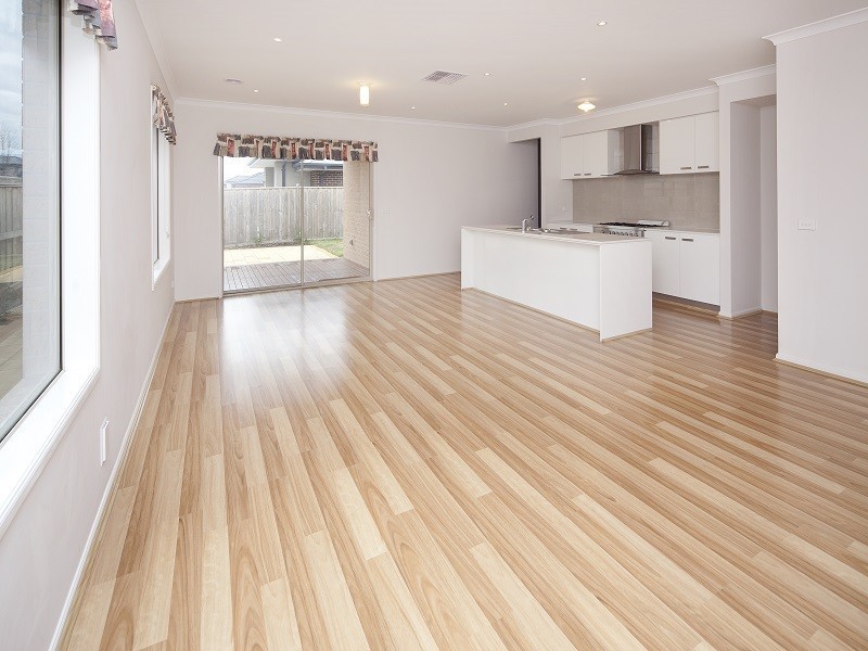 12 Hill Farm Drive, Clyde VIC 3978