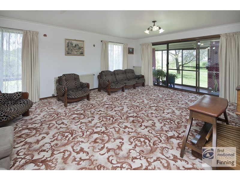 870 KooWeeRup Rd, Modella VIC 3816