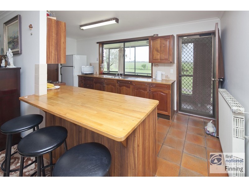 870 KooWeeRup Rd, Modella VIC 3816