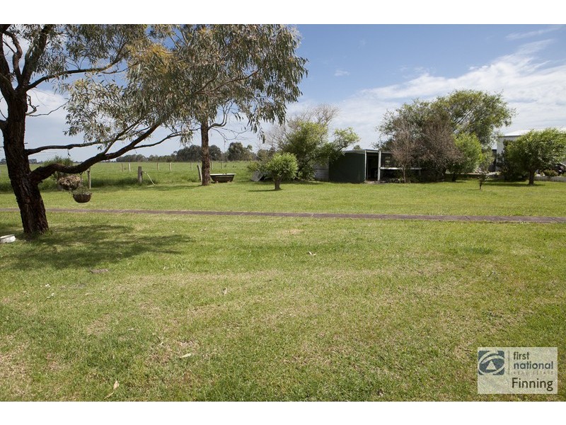 870 KooWeeRup Rd, Modella VIC 3816