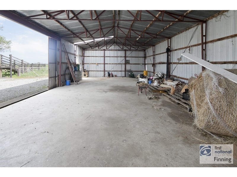 870 KooWeeRup Rd, Modella VIC 3816