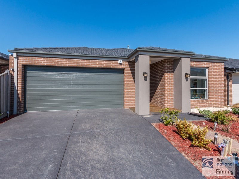 77 Brocker street, Clyde North VIC 3978