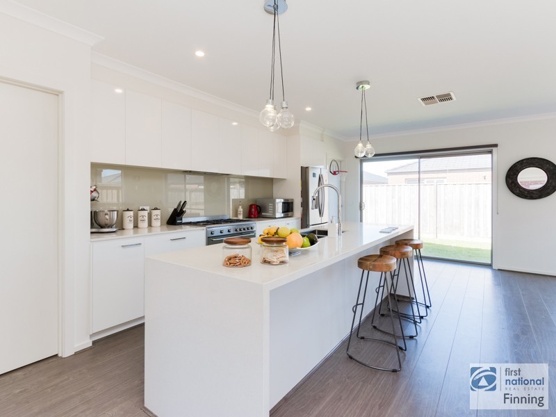 77 Brocker street, Clyde North VIC 3978
