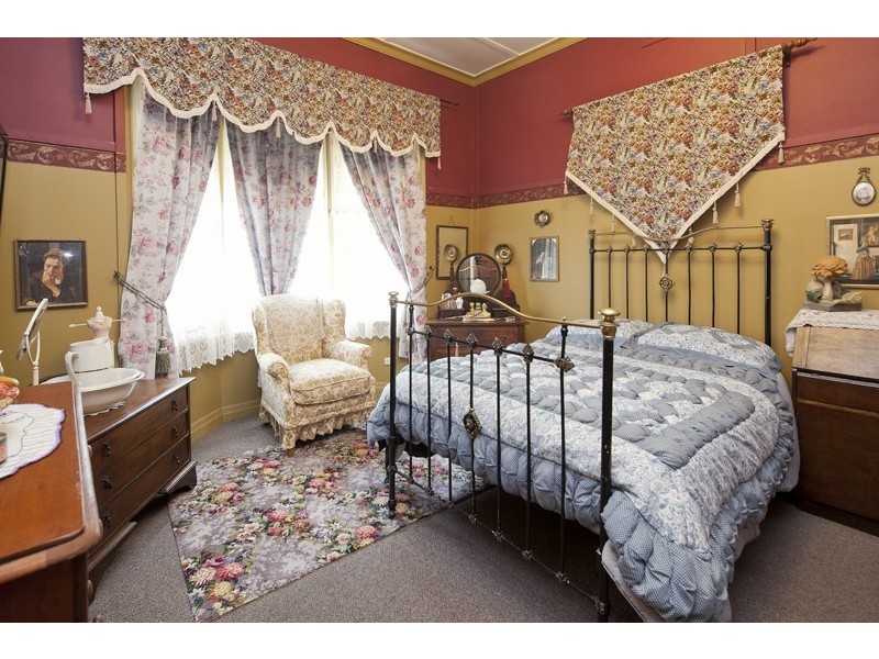 13-17 Westernport Rd, Lang Lang VIC 3984