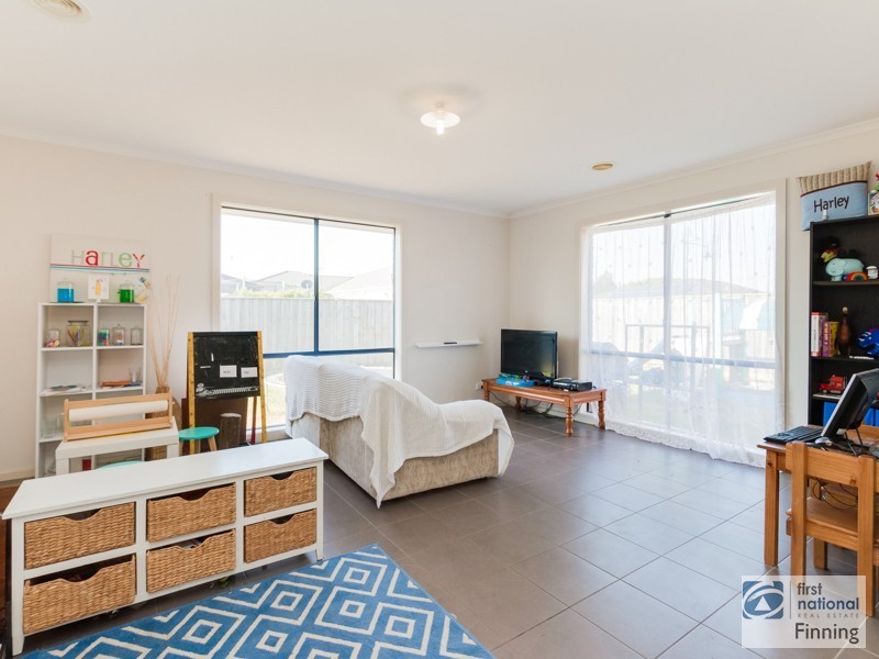 74 Majestic Boulevard, Cranbourne VIC 3977