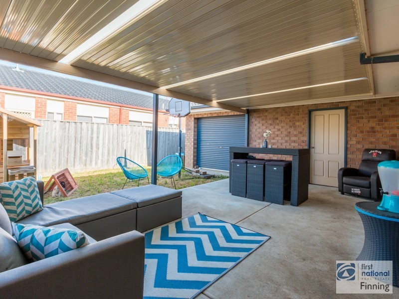 74 Majestic Boulevard, Cranbourne VIC 3977