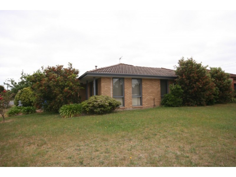 36 Duff Street, Cranbourne VIC 3977