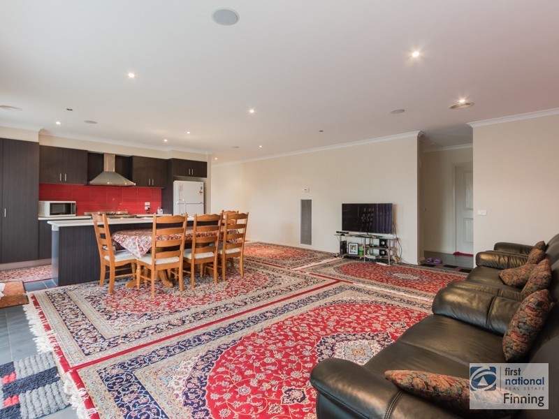 60 Thunderbolt Drive, Cranbourne East VIC 3977