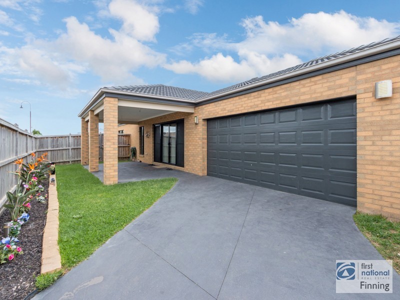 60 Thunderbolt Drive, Cranbourne East VIC 3977