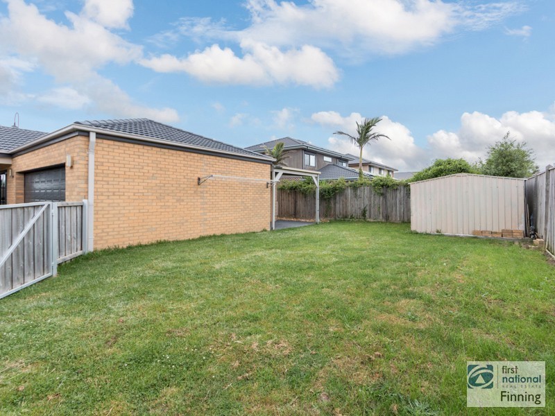 60 Thunderbolt Drive, Cranbourne East VIC 3977