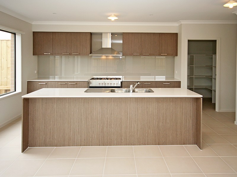 31 Green Gully Way, Clyde VIC 3978