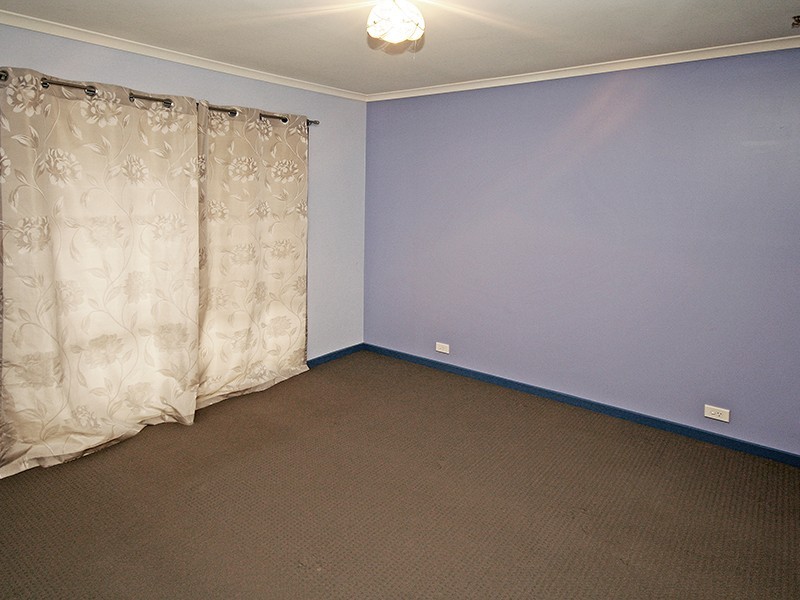 102 Clairmont Avenue, Cranbourne VIC 3977
