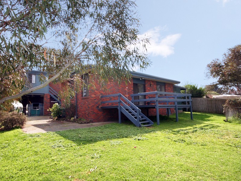 174 Craig Road, Devon Meadows VIC 3977