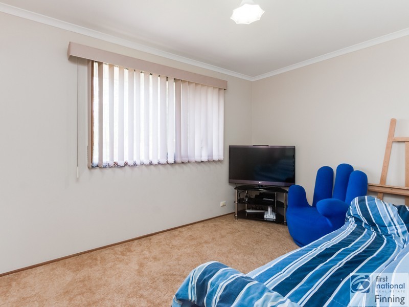 29 Courtenay Avenue, Cranbourne North VIC 3977
