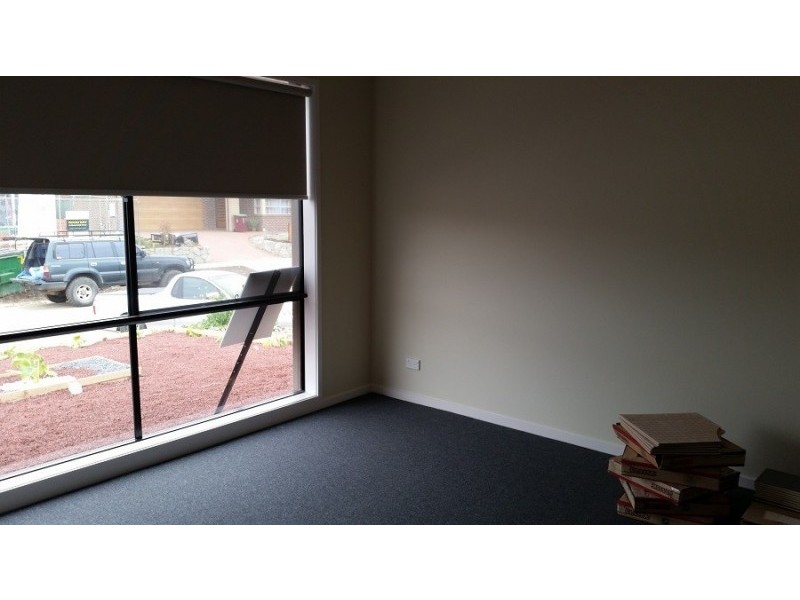 35 Arrow Road, Cranbourne East VIC 3977