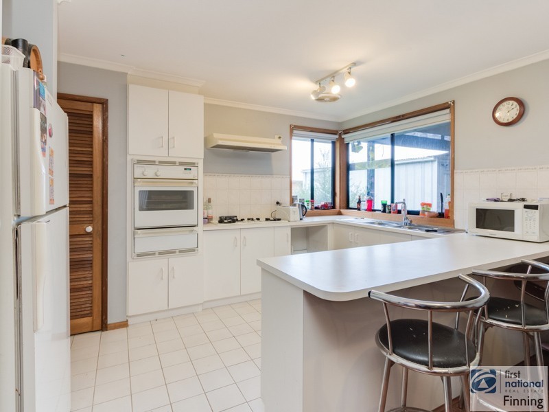 6 Craigton Court, Cranbourne North VIC 3977