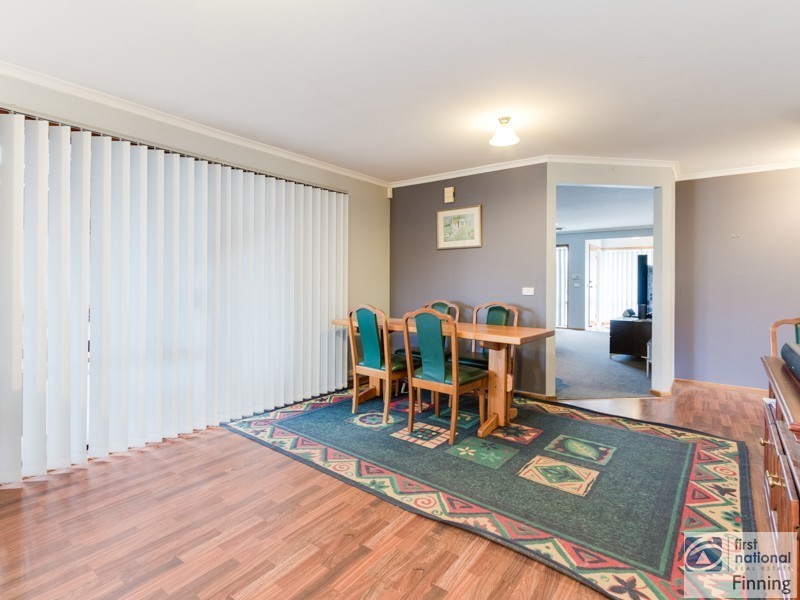 6 Craigton Court, Cranbourne North VIC 3977