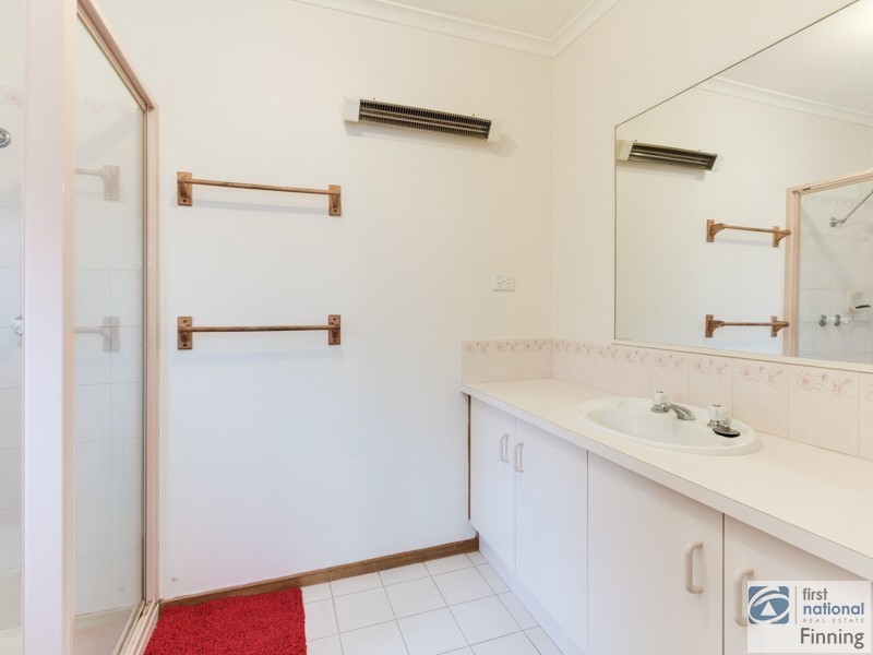 6 Craigton Court, Cranbourne North VIC 3977