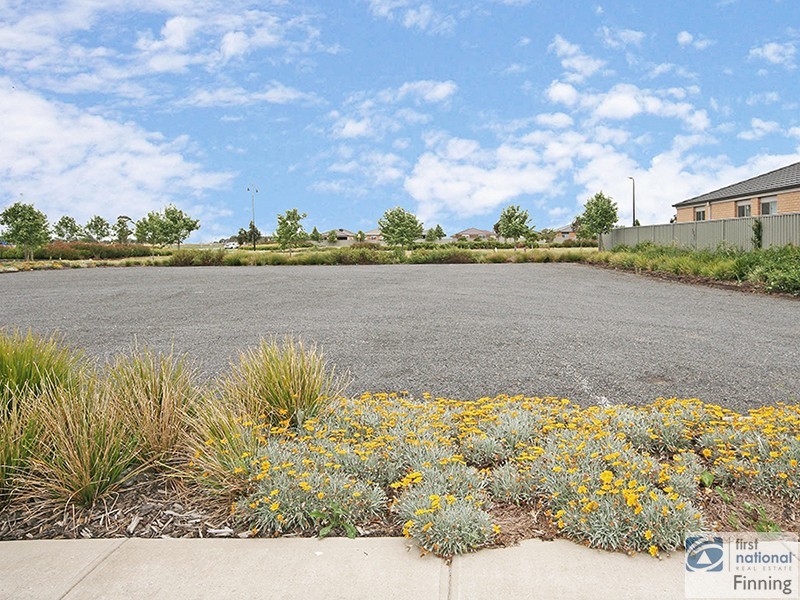 69 Prendergast Avenue, Cranbourne East VIC 3977