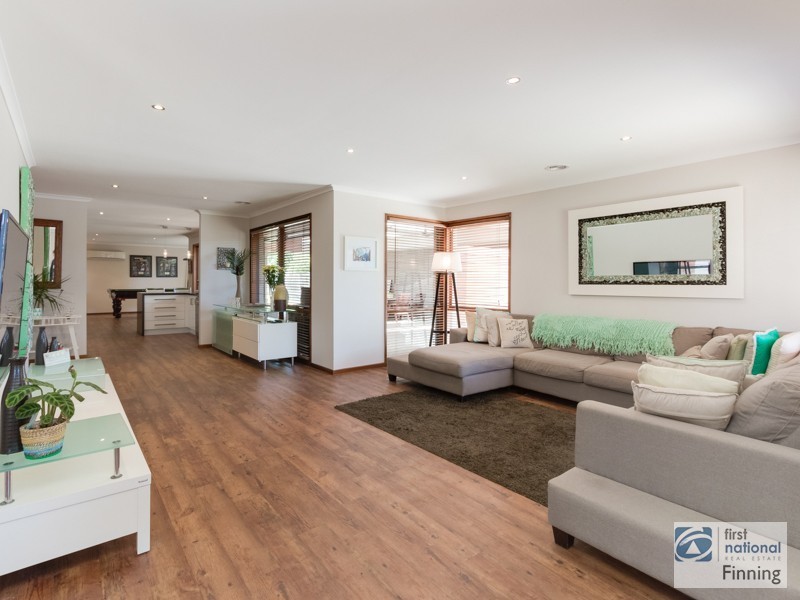 Cranbourne North VIC 3977