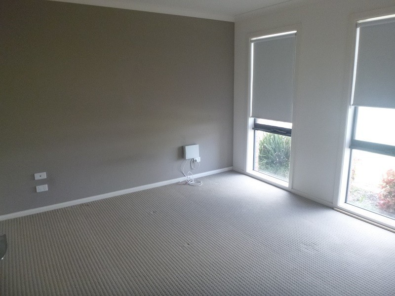 41 Calais Circuit, Cranbourne West VIC 3977