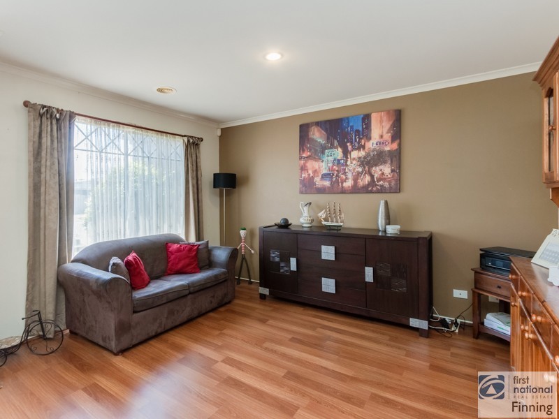 21 Trafalgar Way, Cranbourne East VIC 3977
