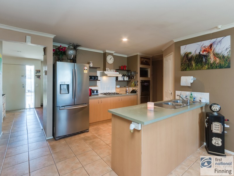 21 Trafalgar Way, Cranbourne East VIC 3977