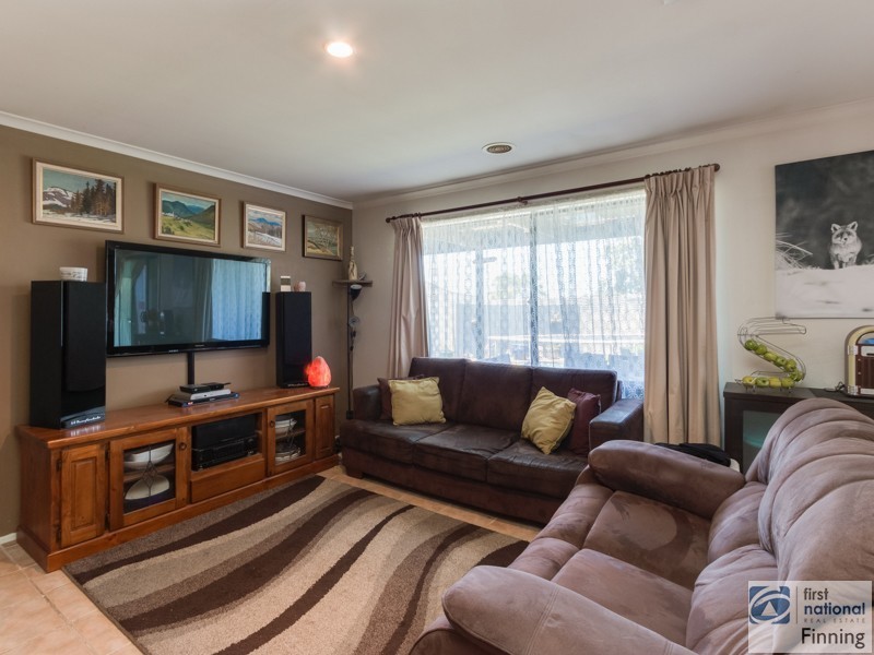 21 Trafalgar Way, Cranbourne East VIC 3977