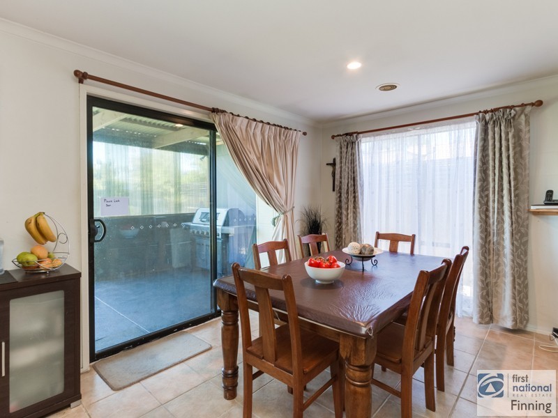 21 Trafalgar Way, Cranbourne East VIC 3977