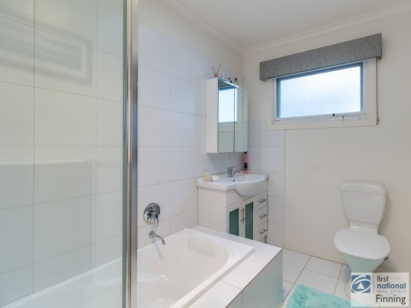 46 Glenalva Parade, Cannons Creek VIC 3977