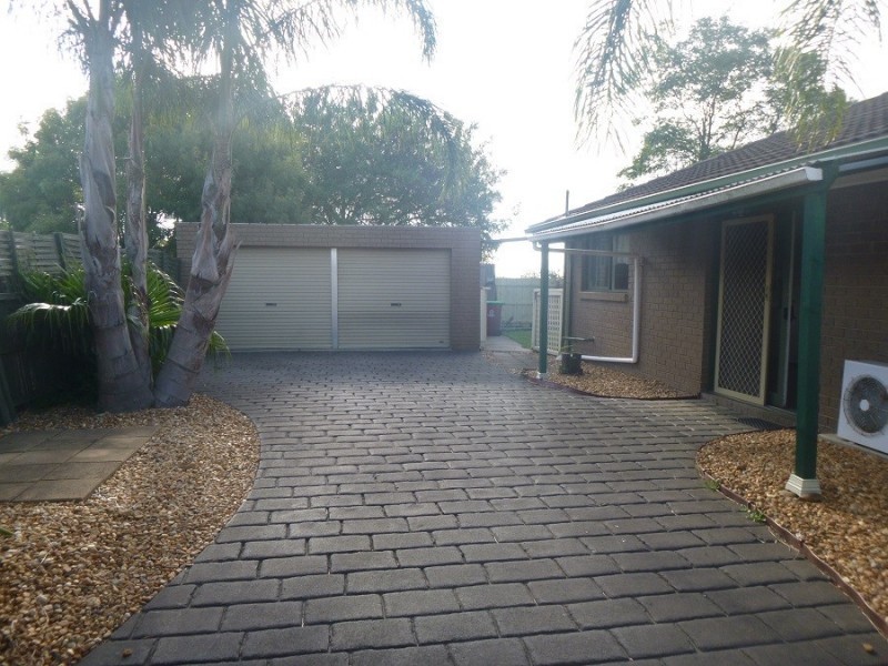 3 Caroline Crescent, Cranbourne VIC 3977