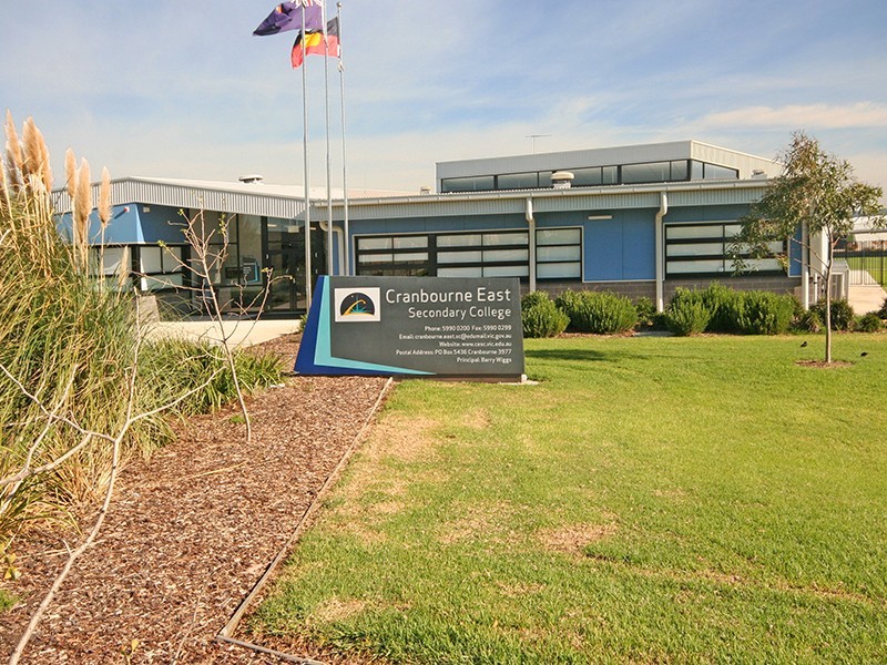 52 Greenaway Terrace, Cranbourne East VIC 3977