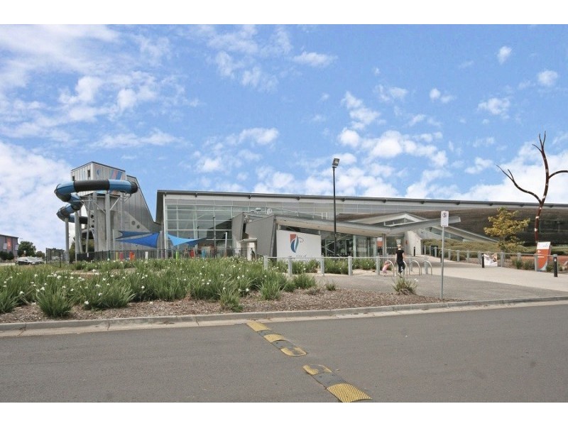 52 Greenaway Terrace, Cranbourne East VIC 3977