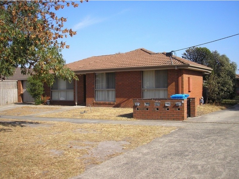 1/18 Stawell Street, Cranbourne VIC 3977