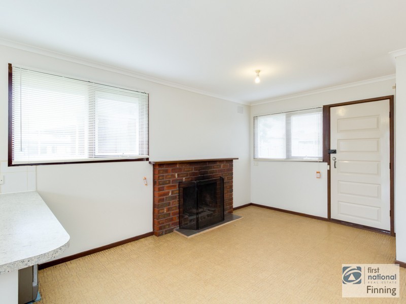 16 David Avenue, Cranbourne VIC 3977