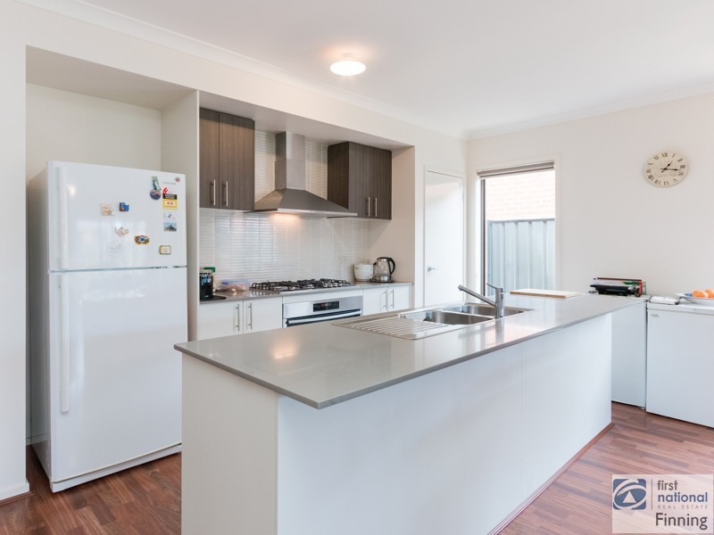 7 Jutland Close, Cranbourne VIC 3977