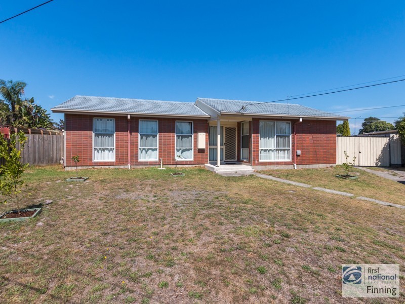 6 Kurt Place, Cranbourne VIC 3977