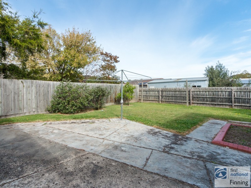 1 McLaren Avenue, Cranbourne VIC 3977