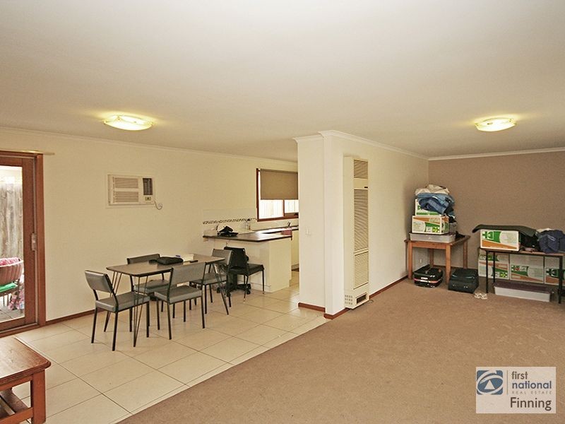 4 Lawson Close, Cranbourne VIC 3977
