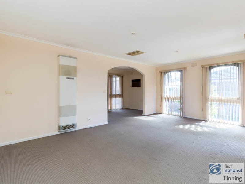 3 Delmont Crt, Cranbourne VIC 3977