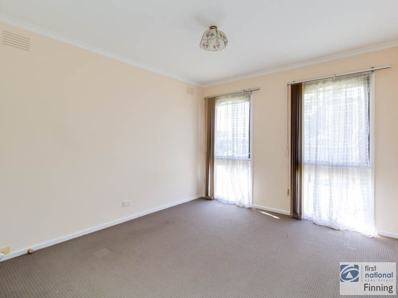 3 Delmont Crt, Cranbourne VIC 3977