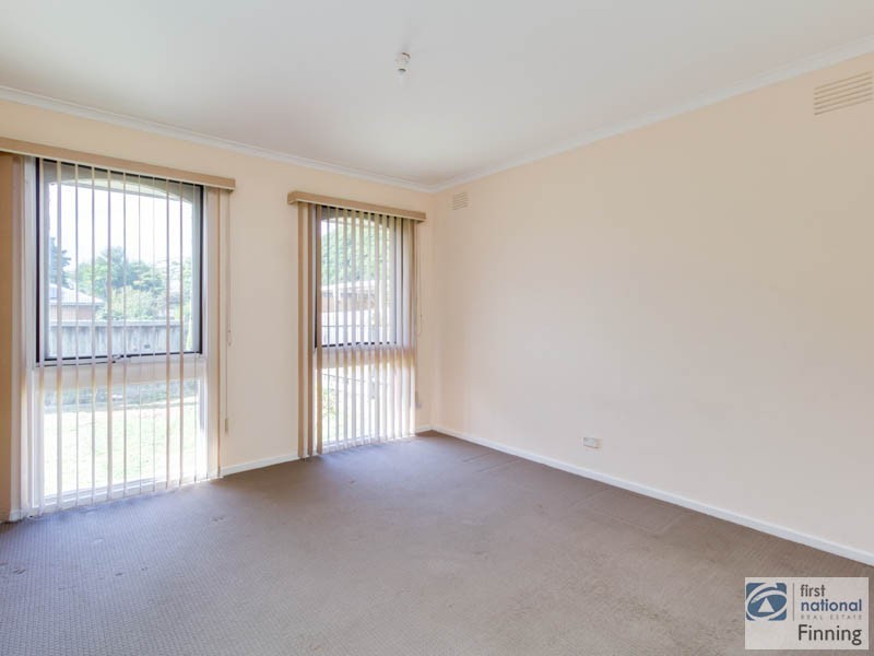 3 Delmont Crt, Cranbourne VIC 3977