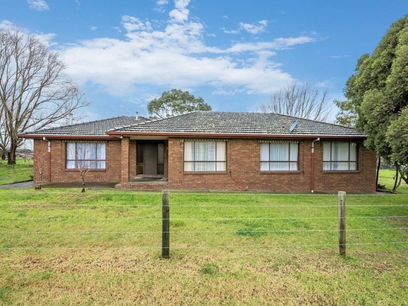 260 Hallam Road, Lynbrook VIC 3975